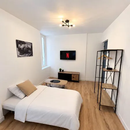 1 Apartment